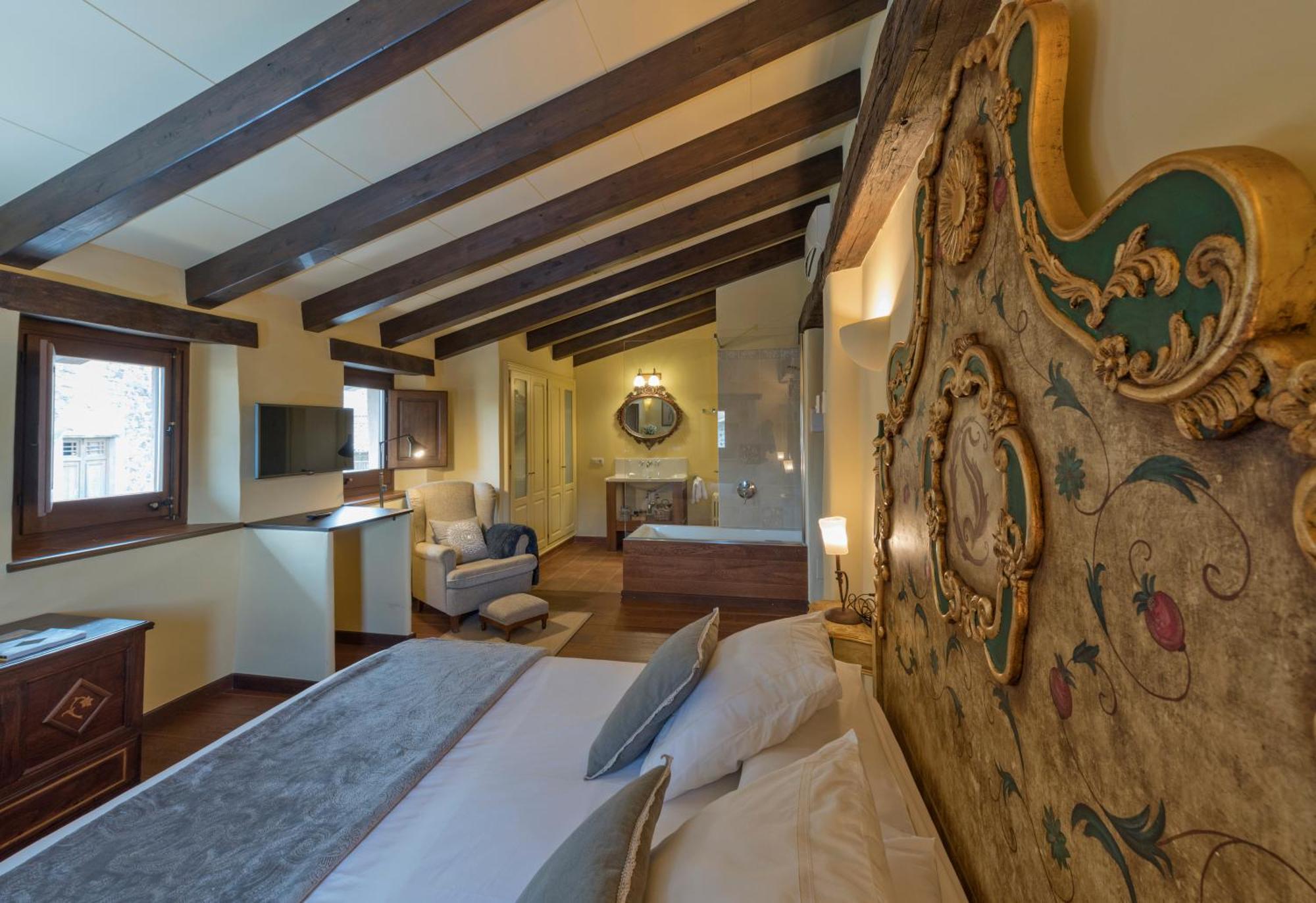 Hotel Cal Sastre Santa Pau Ruang foto