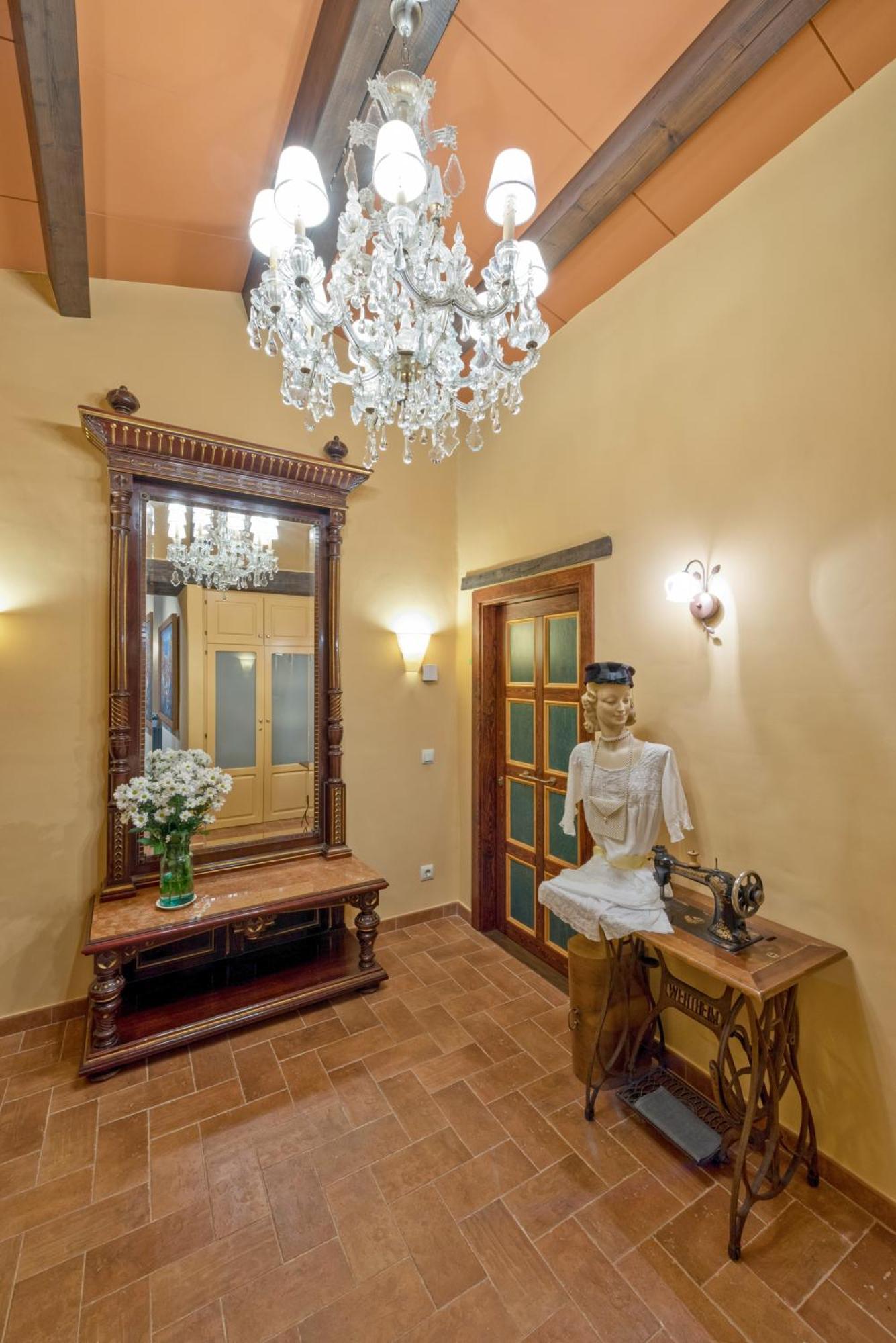 Hotel Cal Sastre Santa Pau Ruang foto