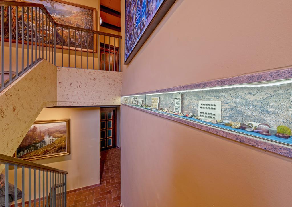 Hotel Cal Sastre Santa Pau Bagian luar foto